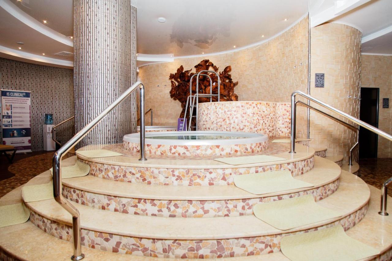 Boutique Hotel Health Club&Spa Grand Prix Астана Екстер'єр фото