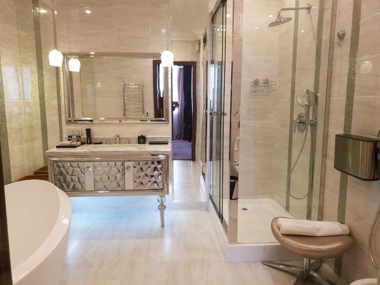 Boutique Hotel Health Club&Spa Grand Prix Астана Екстер'єр фото
